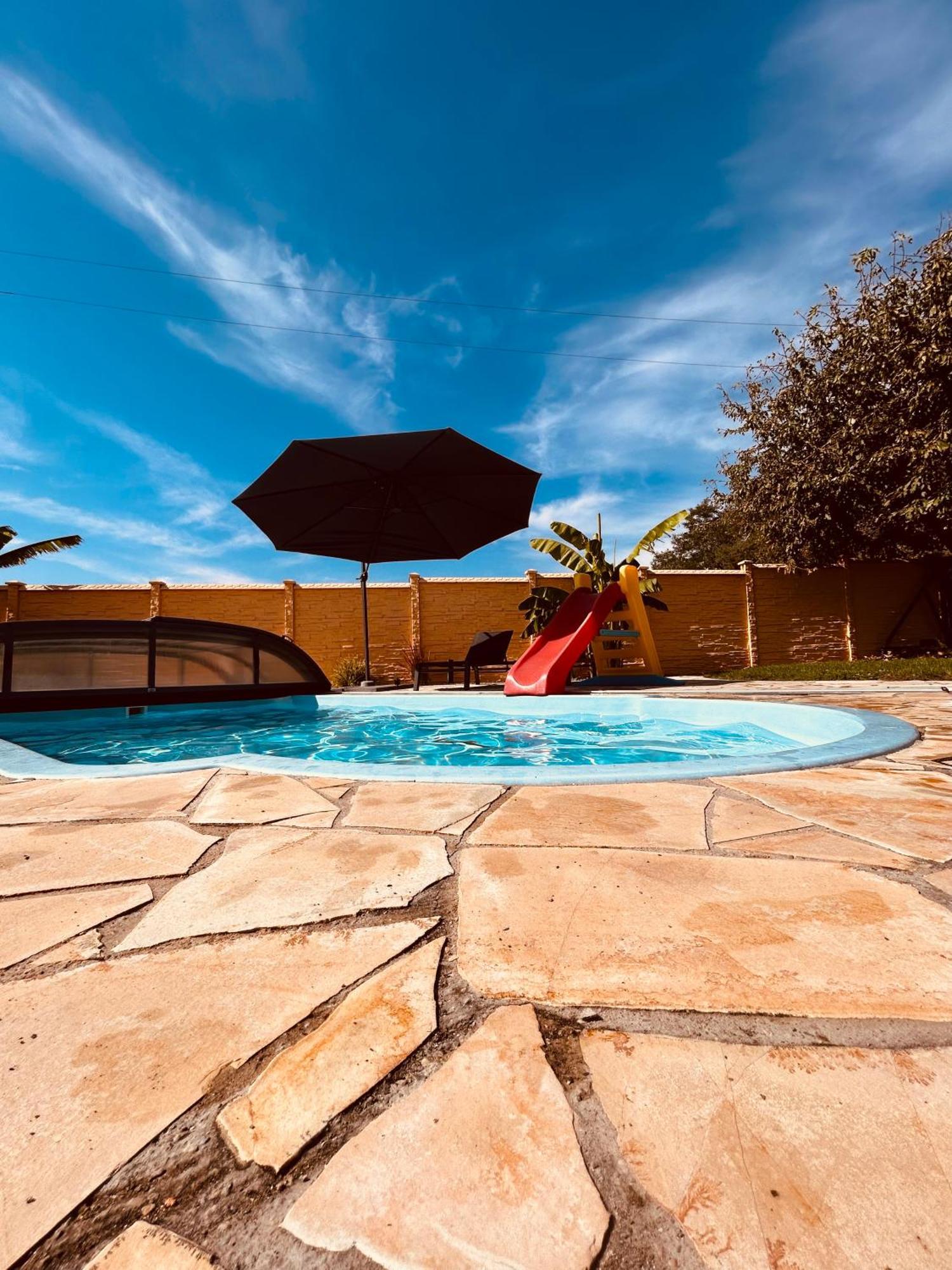 Pool, Sauna Und Blick Ins Gruene ルターシュタット・ヴィッテンベルク エクステリア 写真